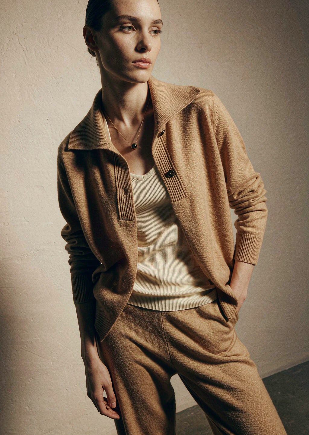 Fine-gauge cardigan in soft camel merino